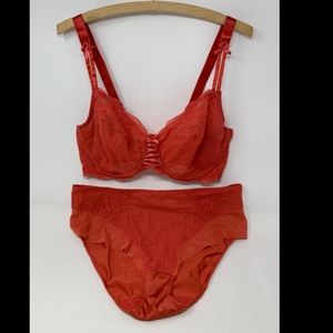 Eprise by LISE CHARMEL Luxury Bra and Panties Set - Rare and Hard to Find!